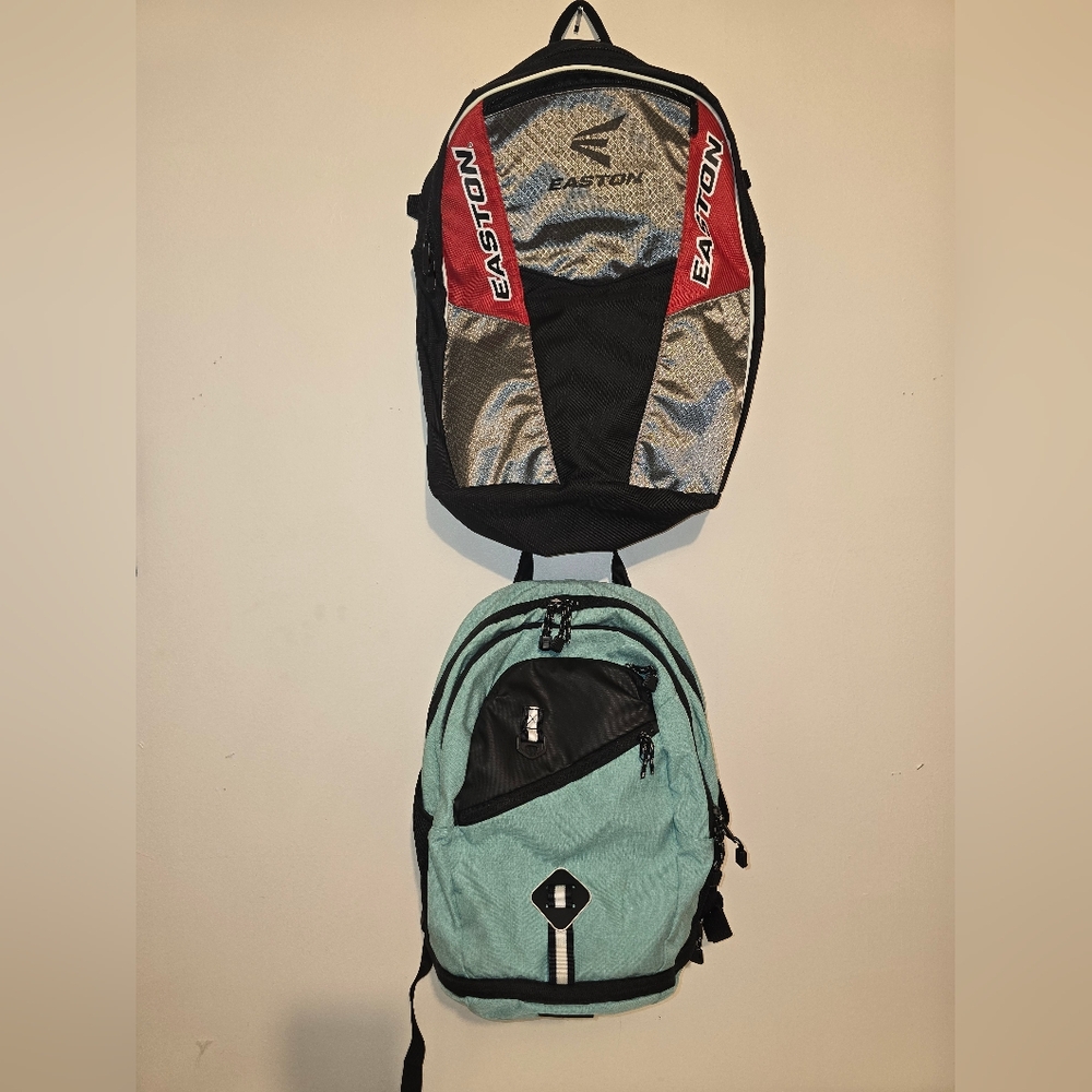 2 Backpacks